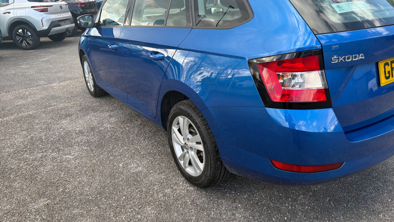 Skoda Fabia 1.0 TSI SE 5dr Petrol Estate